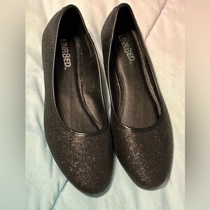 Black Glitter Flats - 10